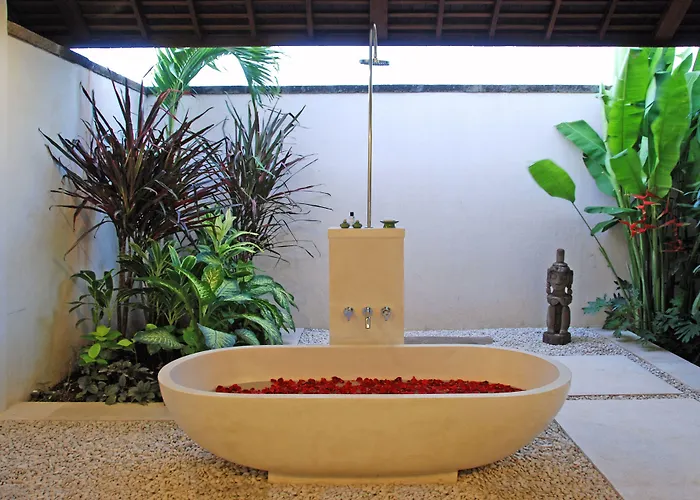 Saba Hotel 5*